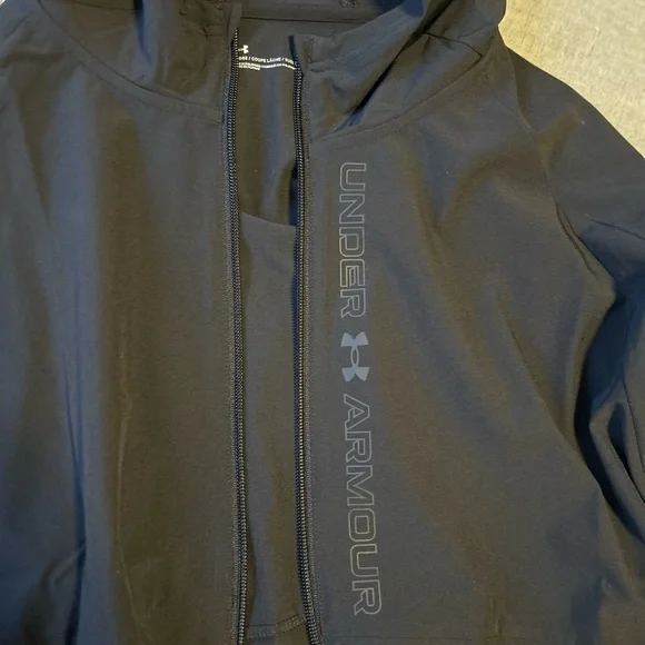 Under Armour Black Full-Zip Jacket - Picture 3 of 4